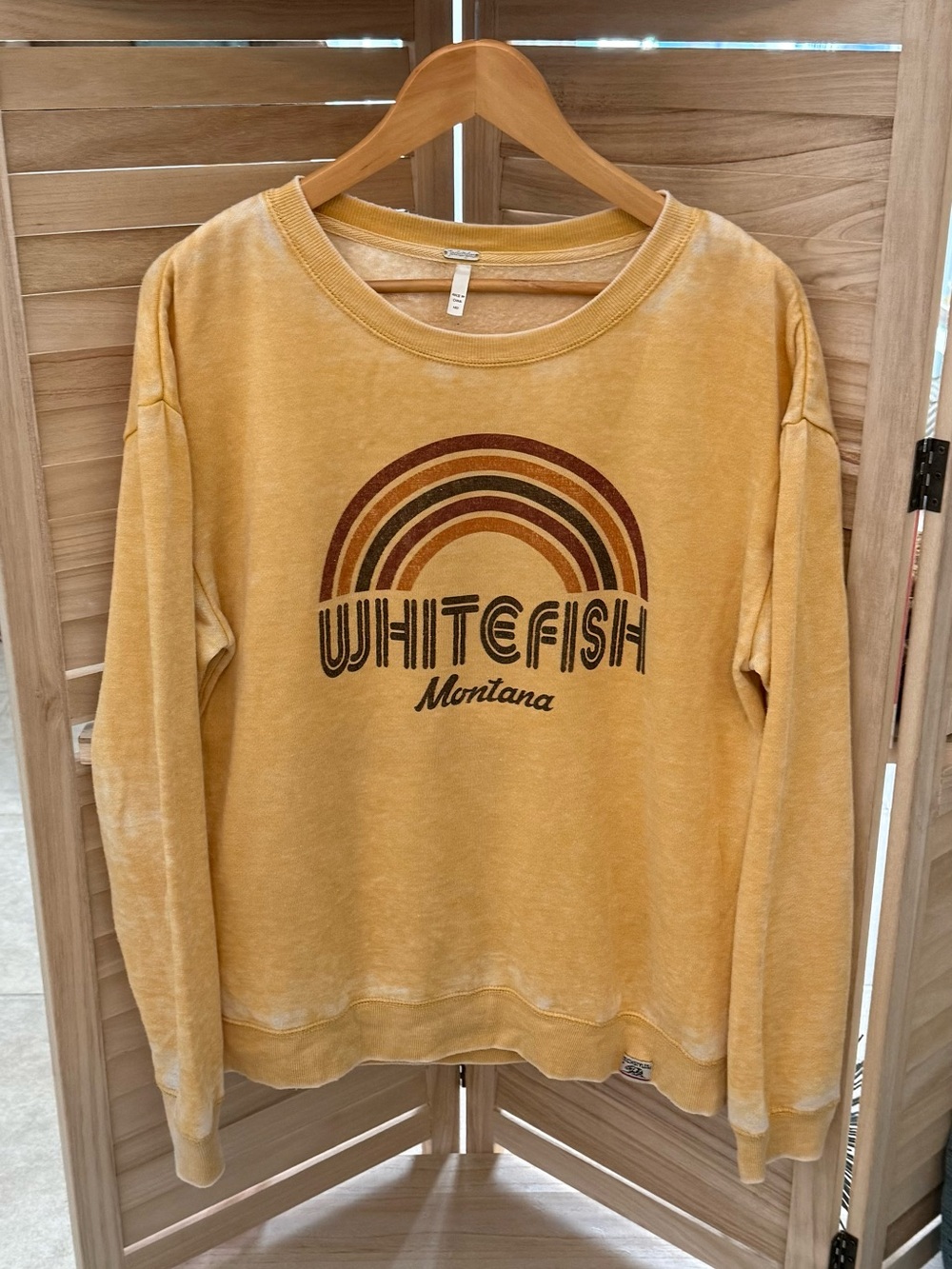 Techstyles Whitefish Montana Rainbow Bleach Wash Sweatshirt Women’s M